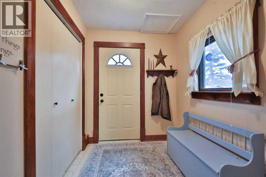 95 N 250 W, Raymond, Alberta  T0K 2S0 - Photo 16 - A2282993