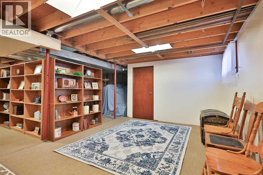 95 N 250 W, Raymond, Alberta  T0K 2S0 - Photo 37 - A2282993