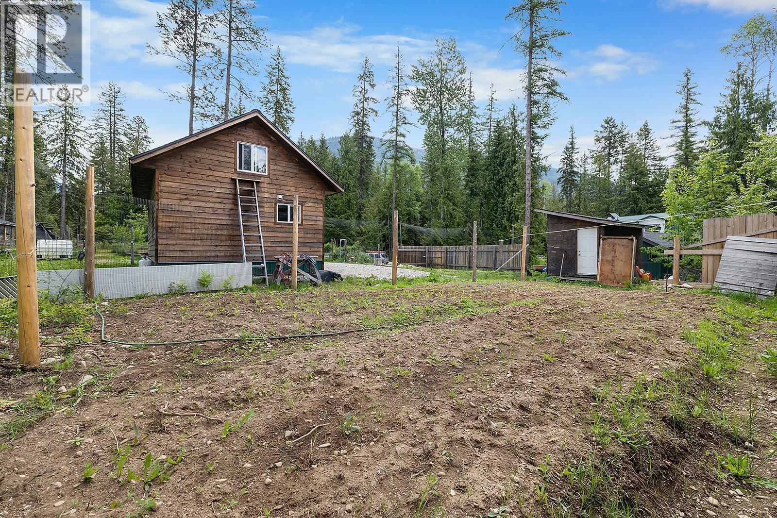 16317 Bowe Road, Crawford Bay, British Columbia  V0B 1E0 - Photo 32 - 10374938