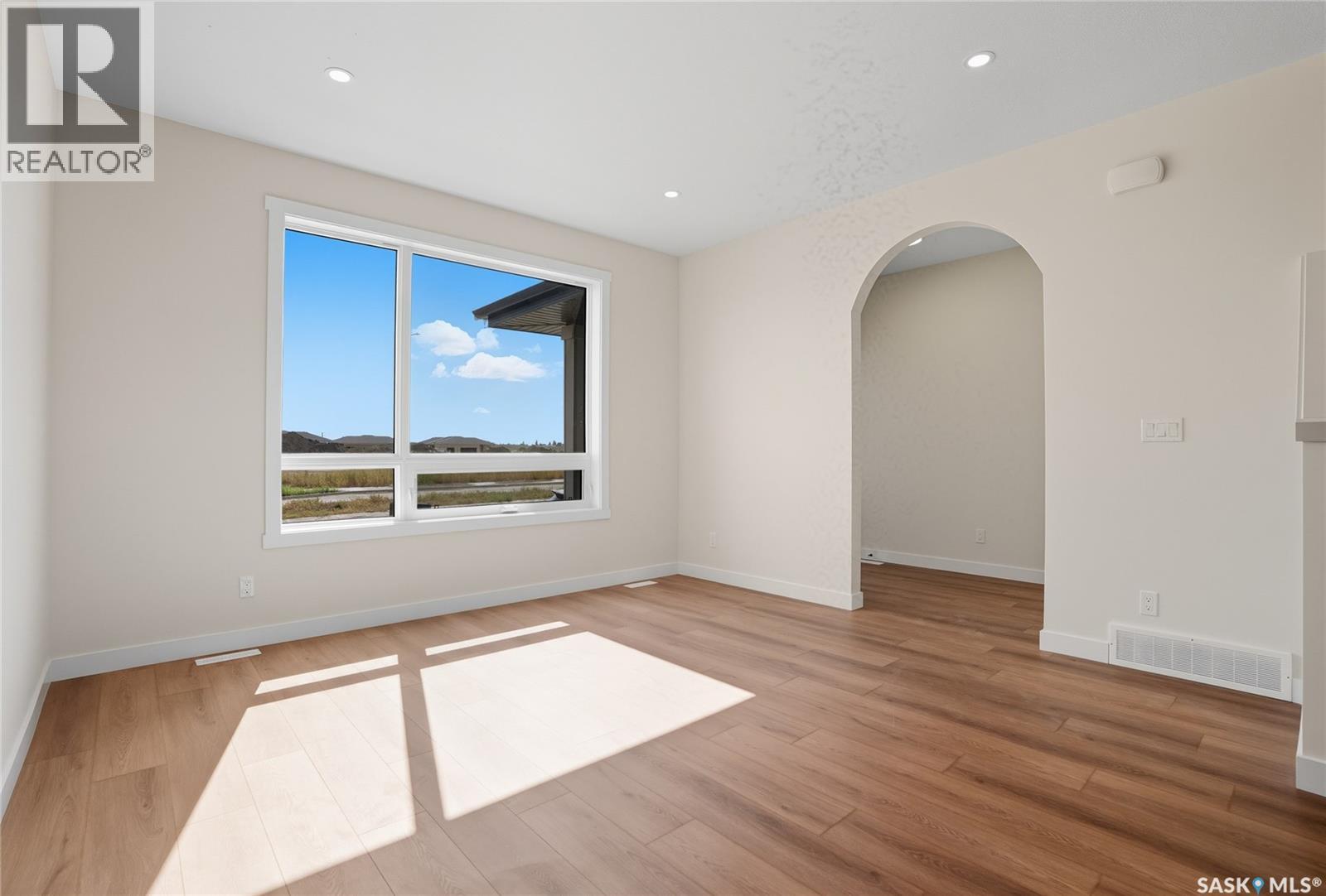 70 Taskamanwa Terrace, Saskatoon, Saskatchewan  S7V 1P6 - Photo 5 - SK028256