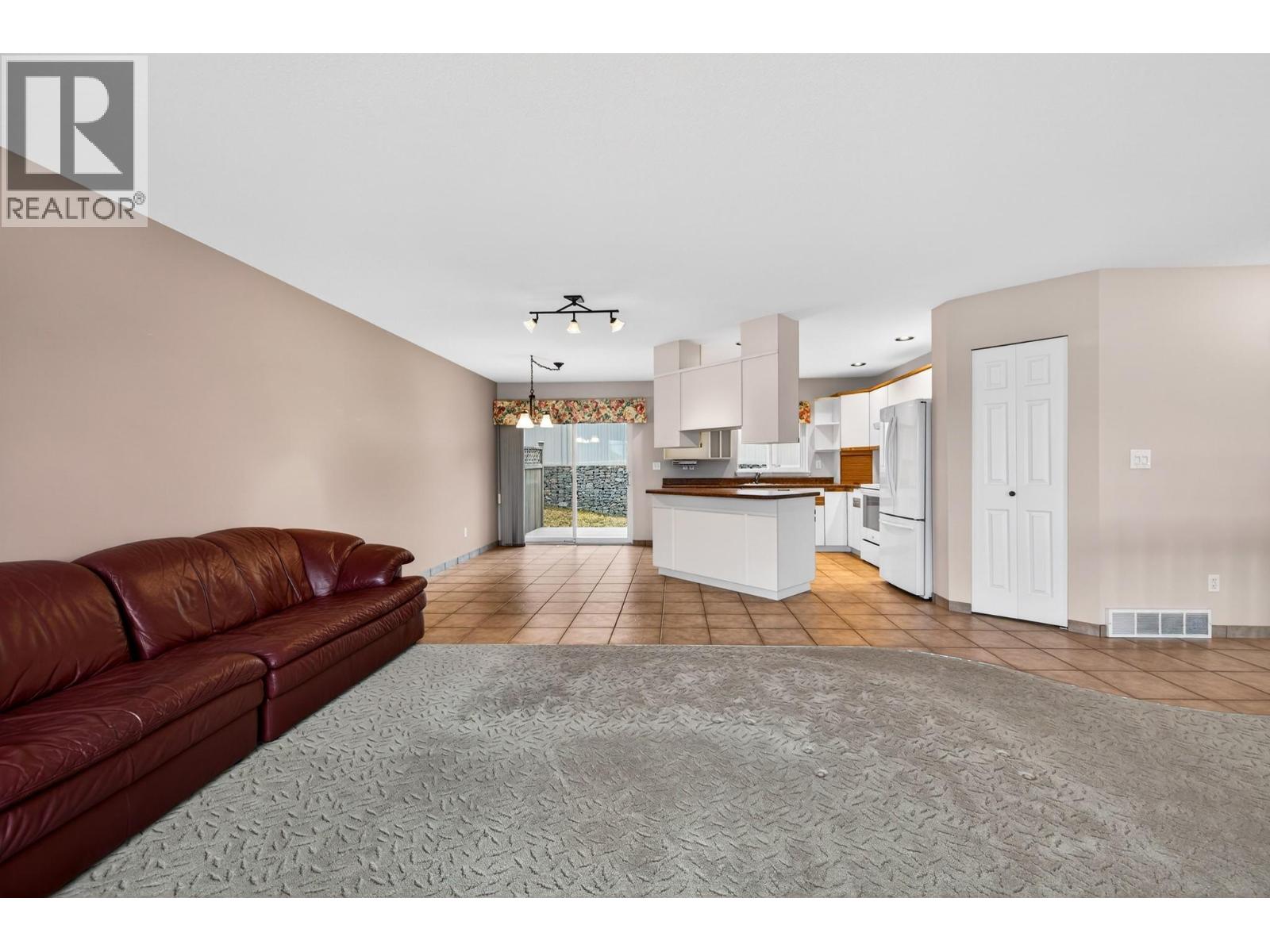 1950 Braeview Place Unit# 13, Kamloops, British Columbia  V1S 1R8 - Photo 6 - 10375281