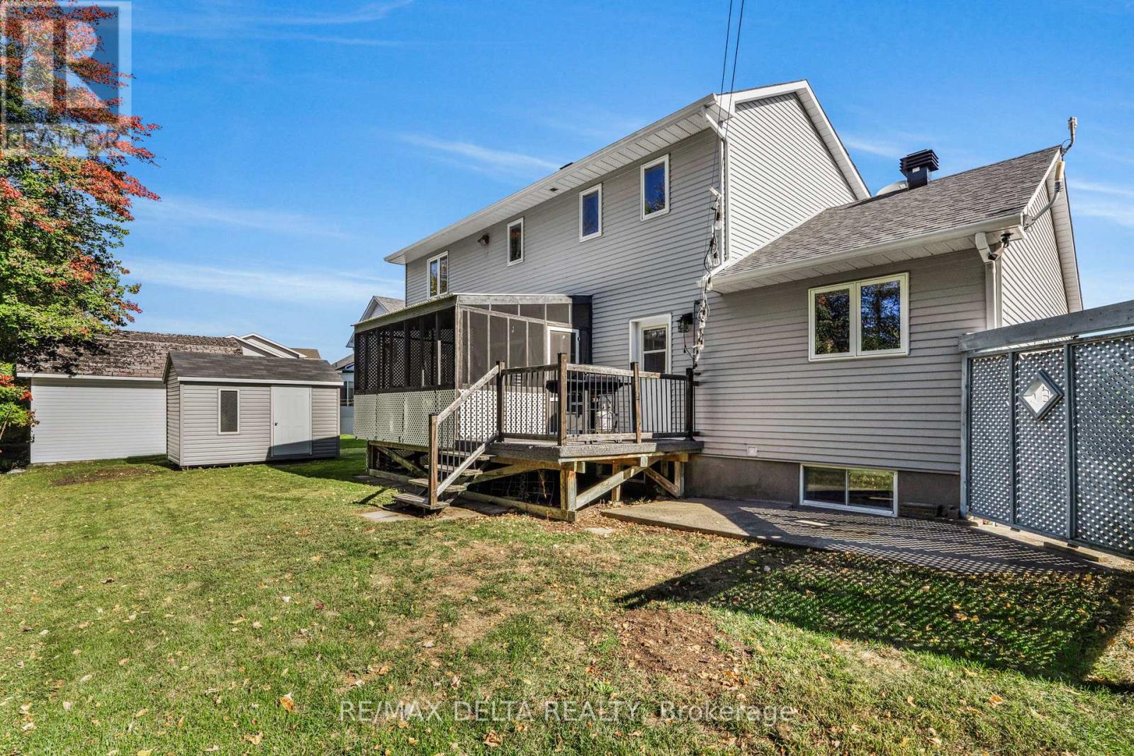 95 Lalande Crescent, Alfred And Plantagenet, Ontario  K0B 1A0 - Photo 34 - X12677082