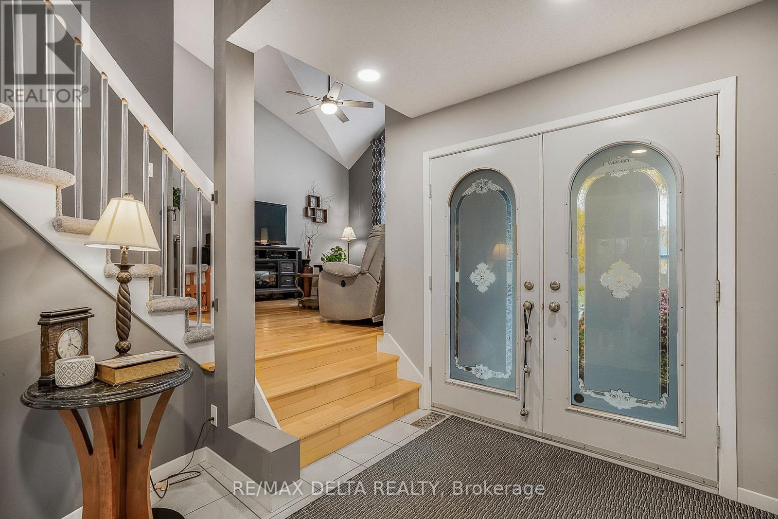 95 Lalande Crescent, Alfred And Plantagenet, Ontario  K0B 1A0 - Photo 4 - X12677082