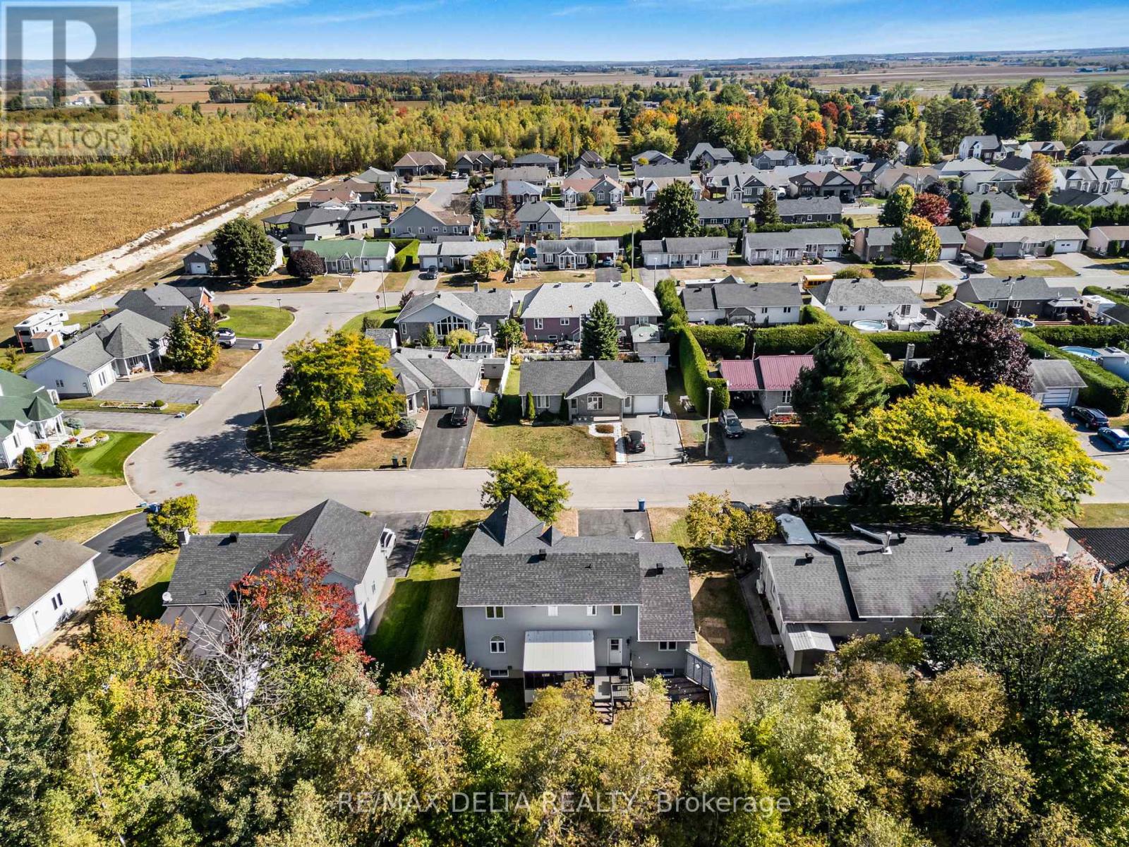 95 Lalande Crescent, Alfred And Plantagenet, Ontario  K0B 1A0 - Photo 44 - X12677082