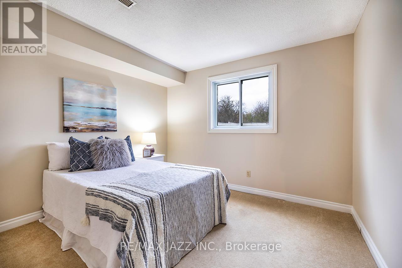 1259 Sunningdale Avenue, Oshawa, Ontario  L1H 8G6 - Photo 35 - E12775712