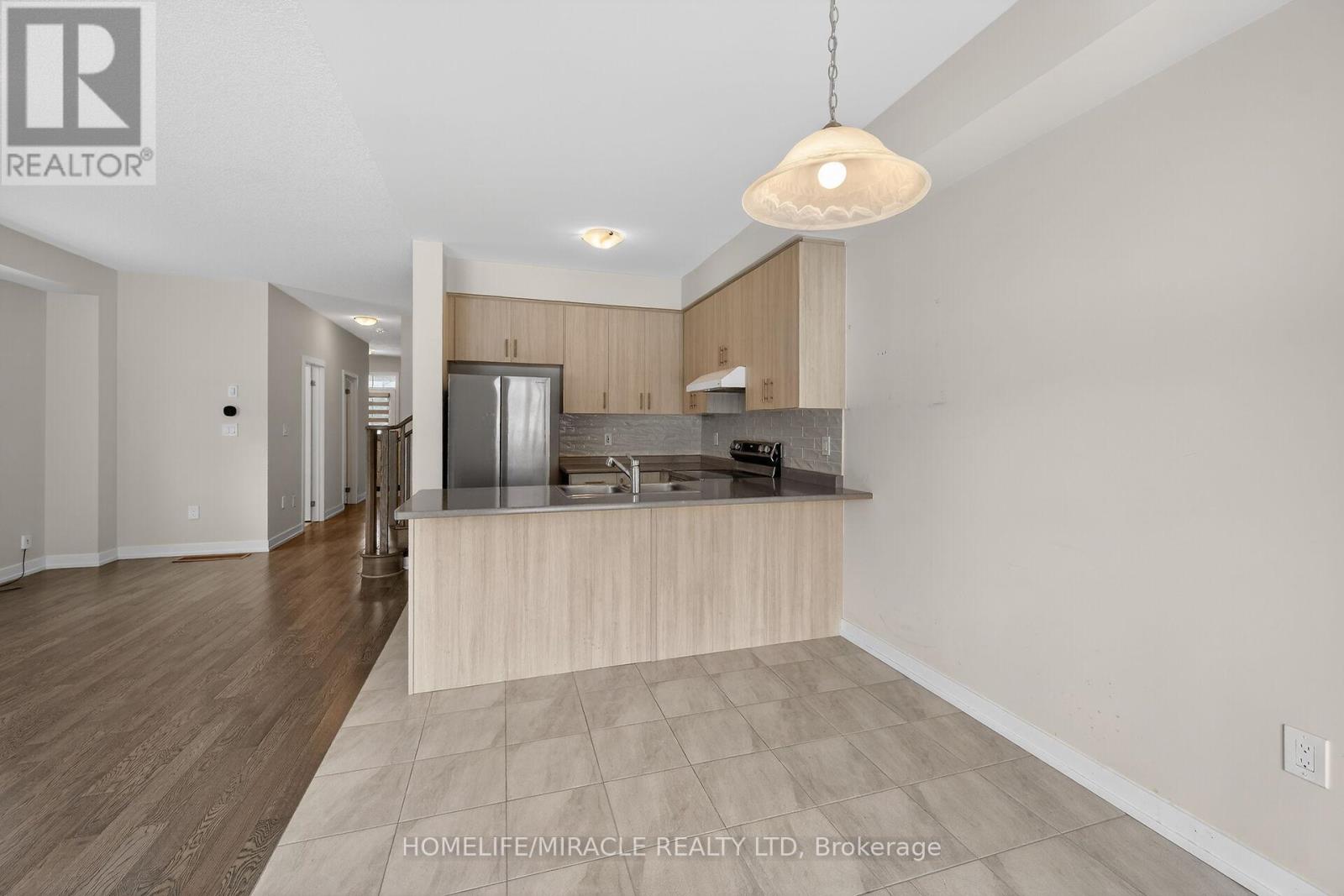 32 Lavender Road, Thorold, Ontario  L3B 0E9 - Photo 11 - X12769930