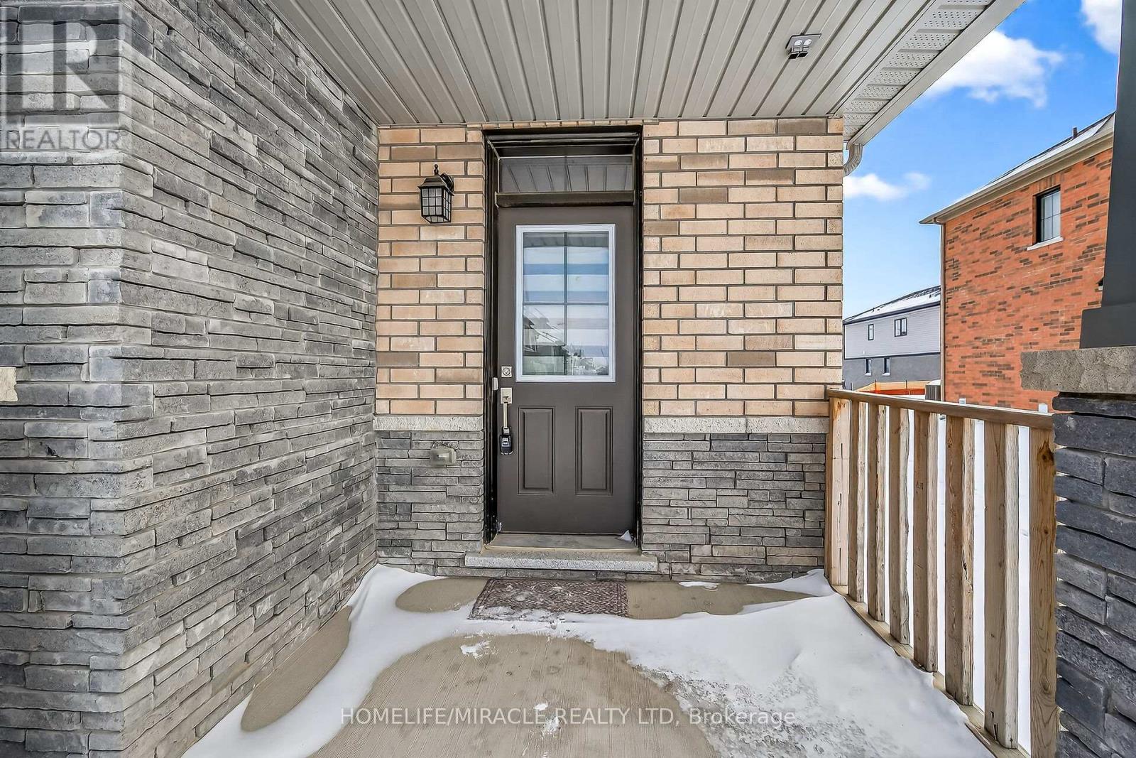 32 Lavender Road, Thorold, Ontario  L3B 0E9 - Photo 3 - X12769930