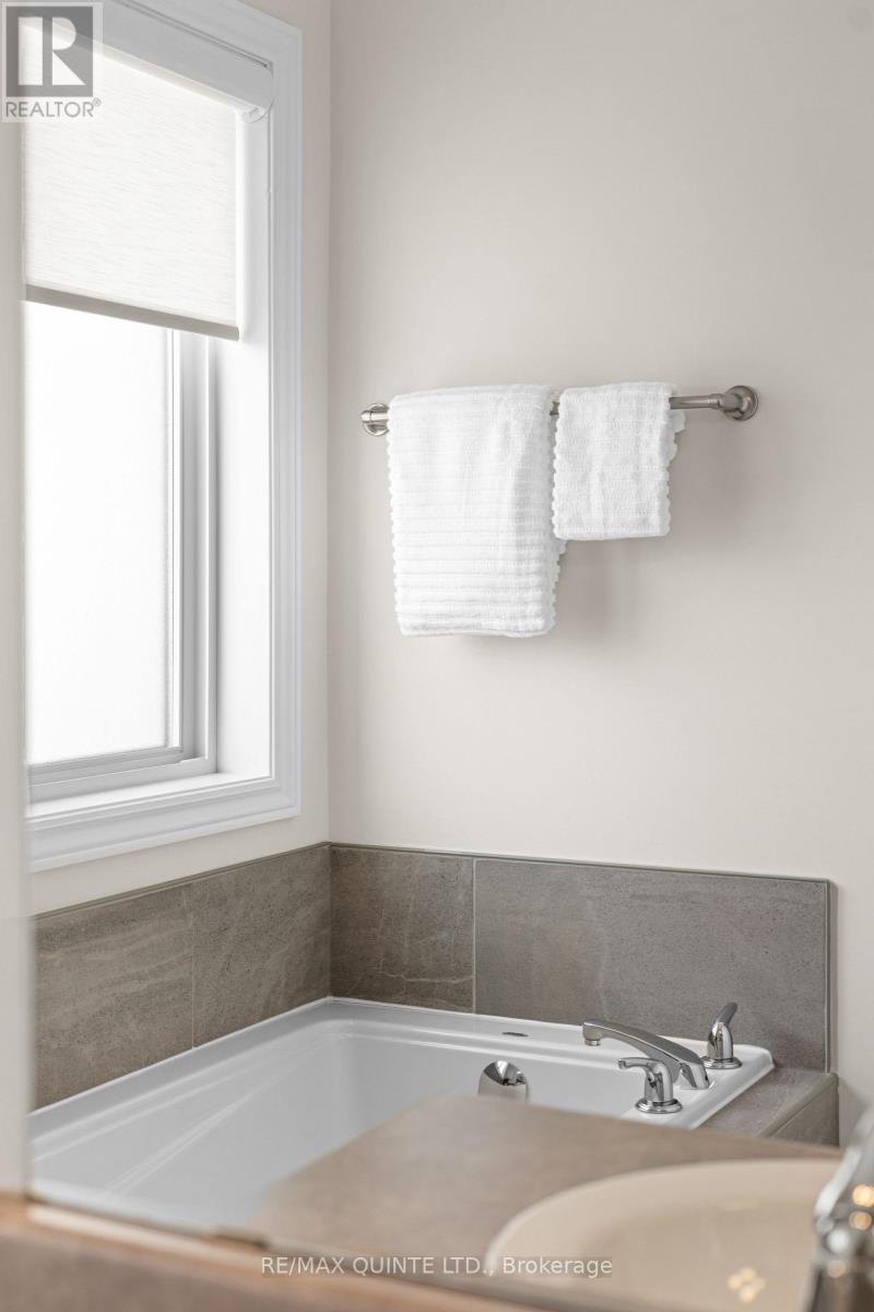 1 Miramichi Street, Belleville (Thurlow Ward), Ontario  K8N 0T3 - Photo 33 - X12775696