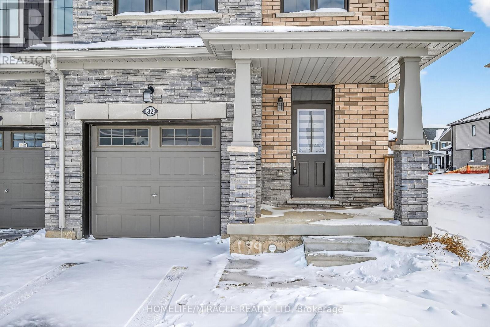 32 Lavender Road, Thorold, Ontario  L3B 0E9 - Photo 2 - X12769930