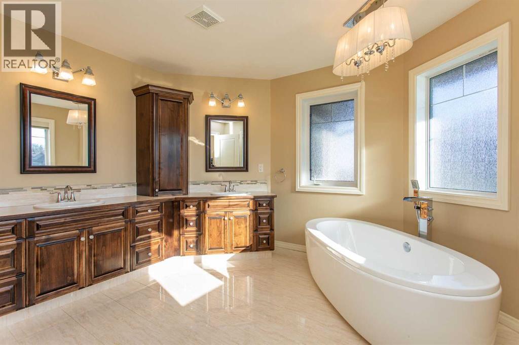 3 Regal Court, Sylvan Lake, Alberta  T4S 0G2 - Photo 20 - A2284811