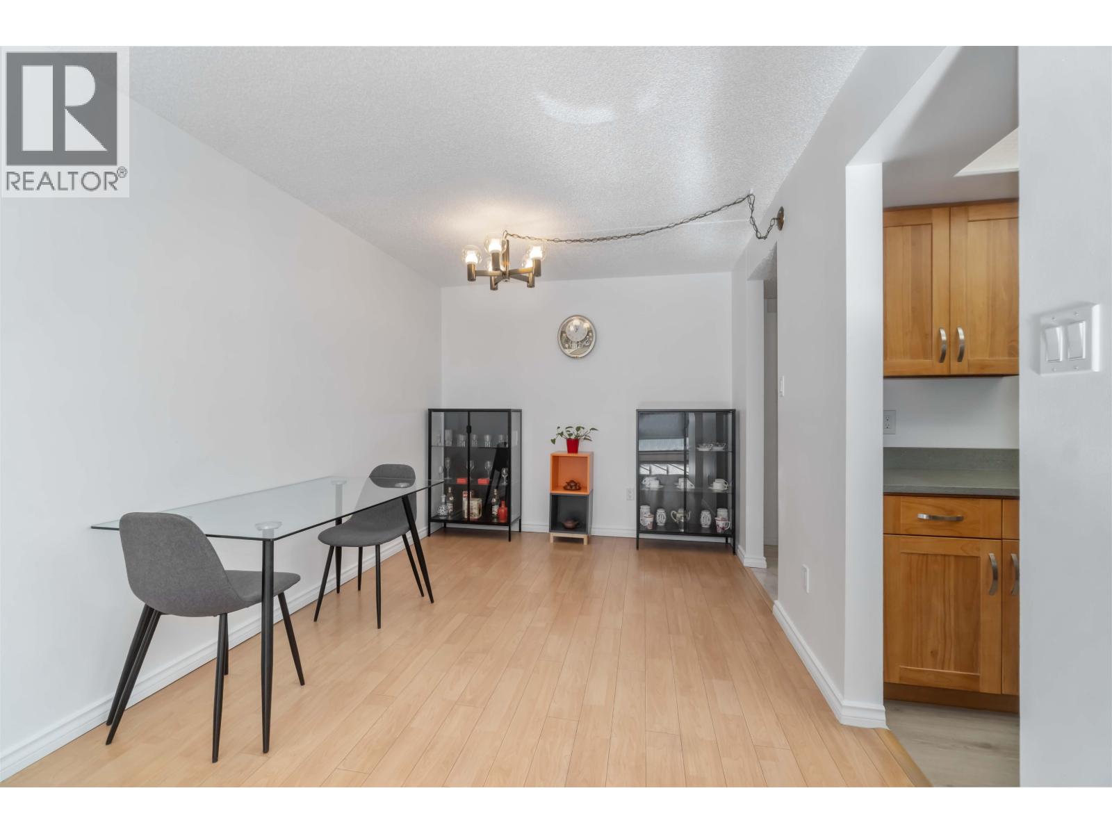 205 6595 Willingdon Avenue, Burnaby, British Columbia  V5H 4E5 - Photo 8 - R3088367