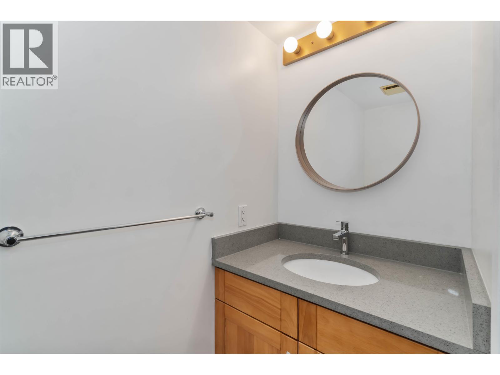 205 6595 Willingdon Avenue, Burnaby, British Columbia  V5H 4E5 - Photo 10 - R3088367