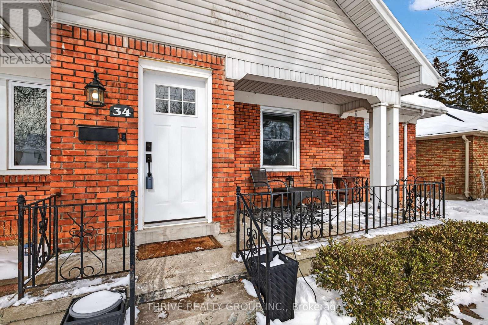 34 Devonshire Avenue, London South, Ontario  N6C 2H4 - Photo 3 - X12775580