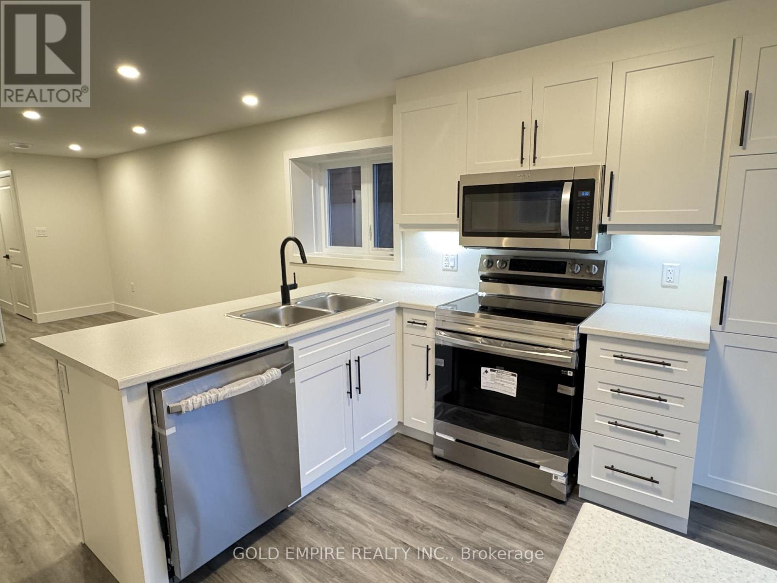 Lower - 30 Julie Crescent, London South, Ontario  N5Z 0A9 - Photo 11 - X12775614