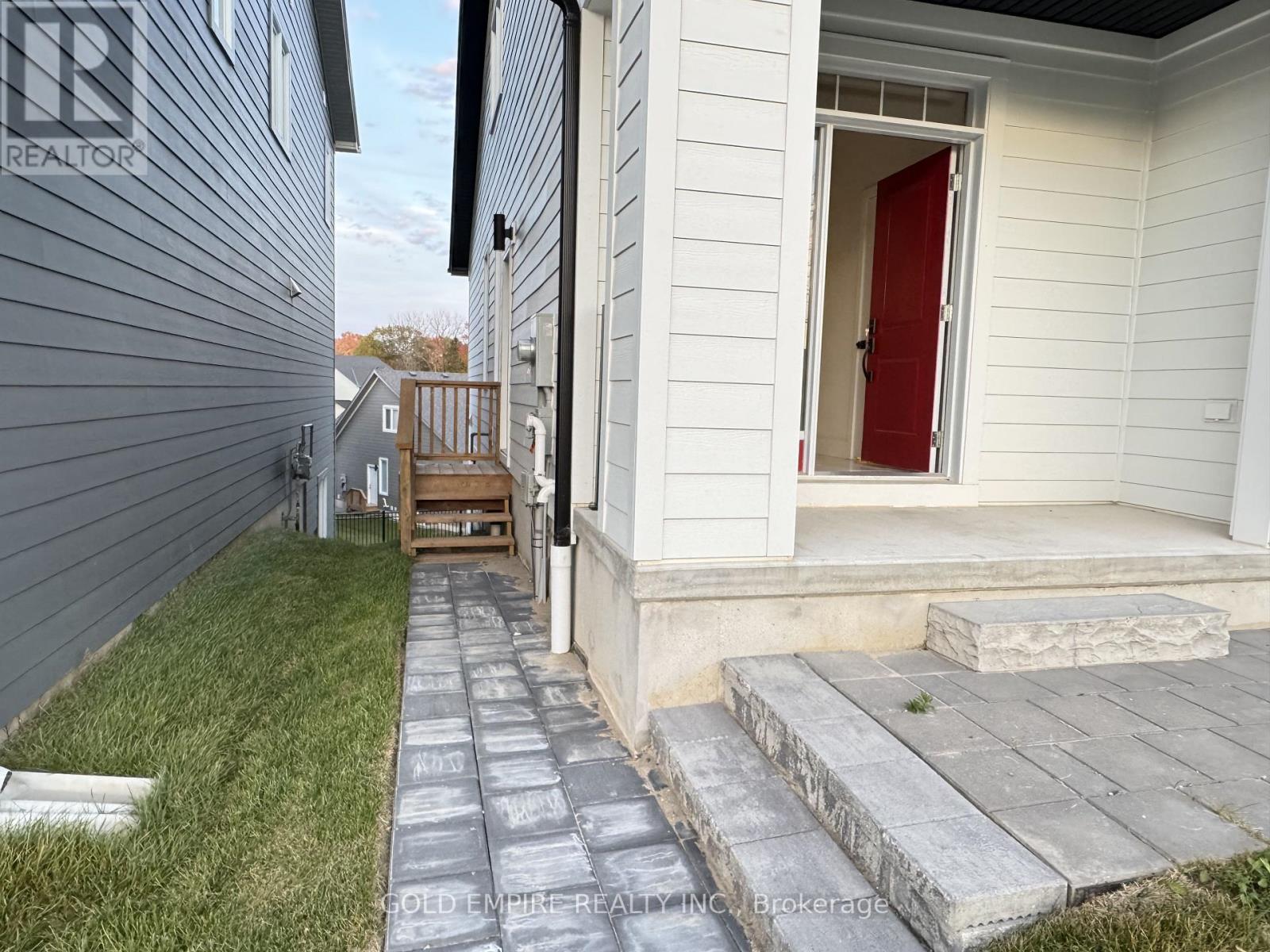 Lower - 30 Julie Crescent, London South, Ontario  N5Z 0A9 - Photo 2 - X12775614