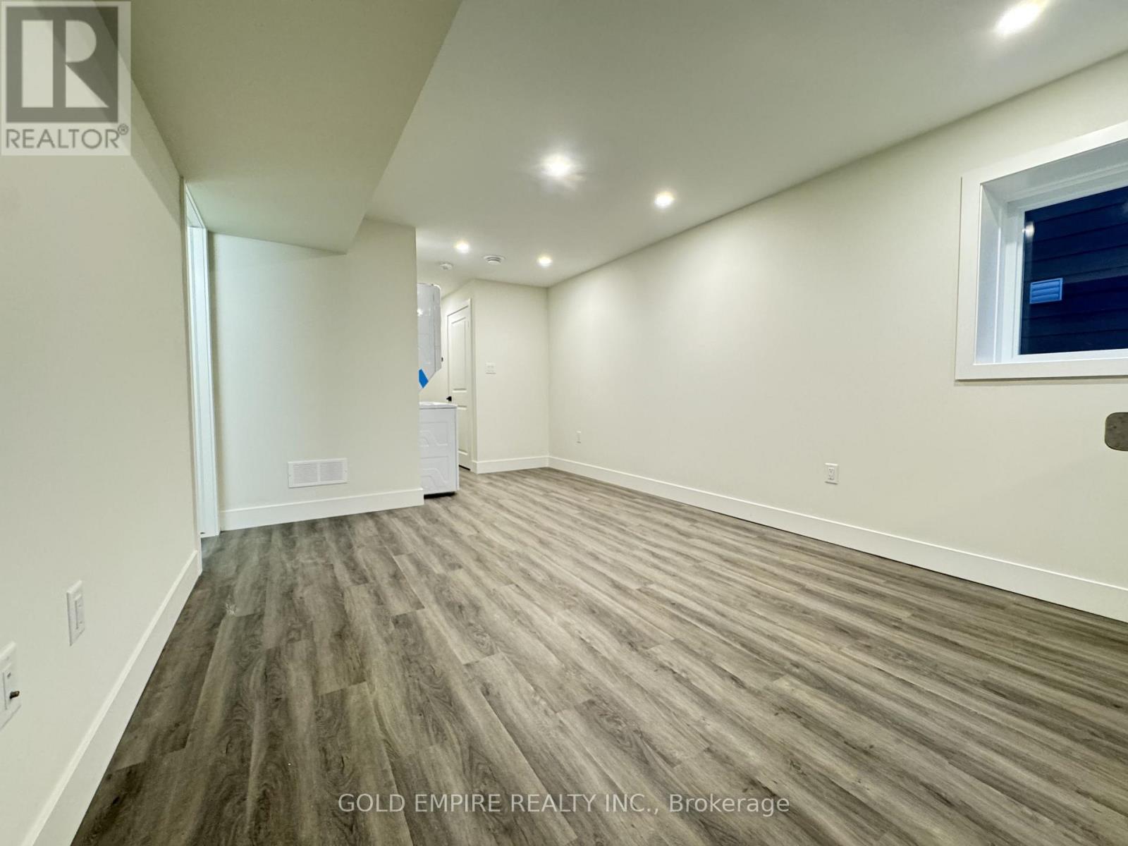 Lower - 30 Julie Crescent, London South, Ontario  N5Z 0A9 - Photo 8 - X12775614