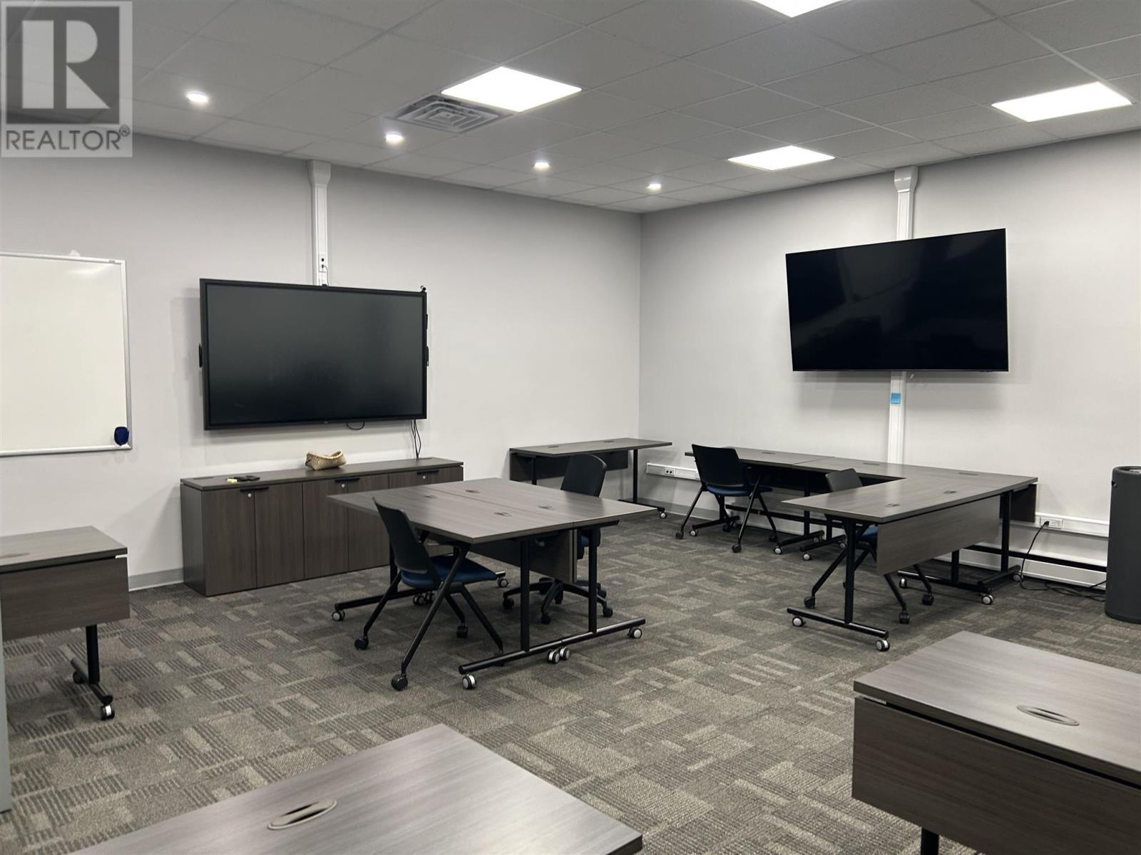 551 Queen St E, Sault Ste. Marie, Ontario  P6A 2A3 - Photo 12 - SM260271