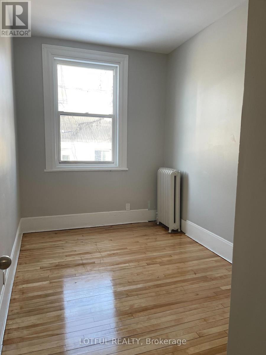 4 - 4 1/2 Russell Street E, Smiths Falls, Ontario  K7A 1E8 - Photo 11 - X12775584