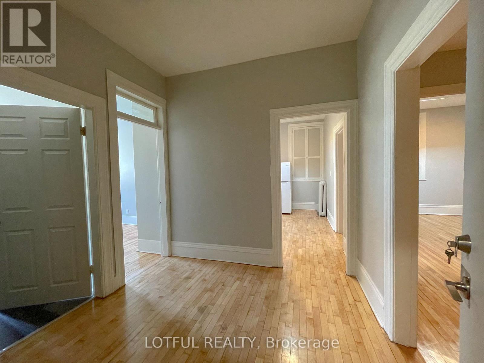 4 - 4 1/2 Russell Street E, Smiths Falls, Ontario  K7A 1E8 - Photo 2 - X12775584