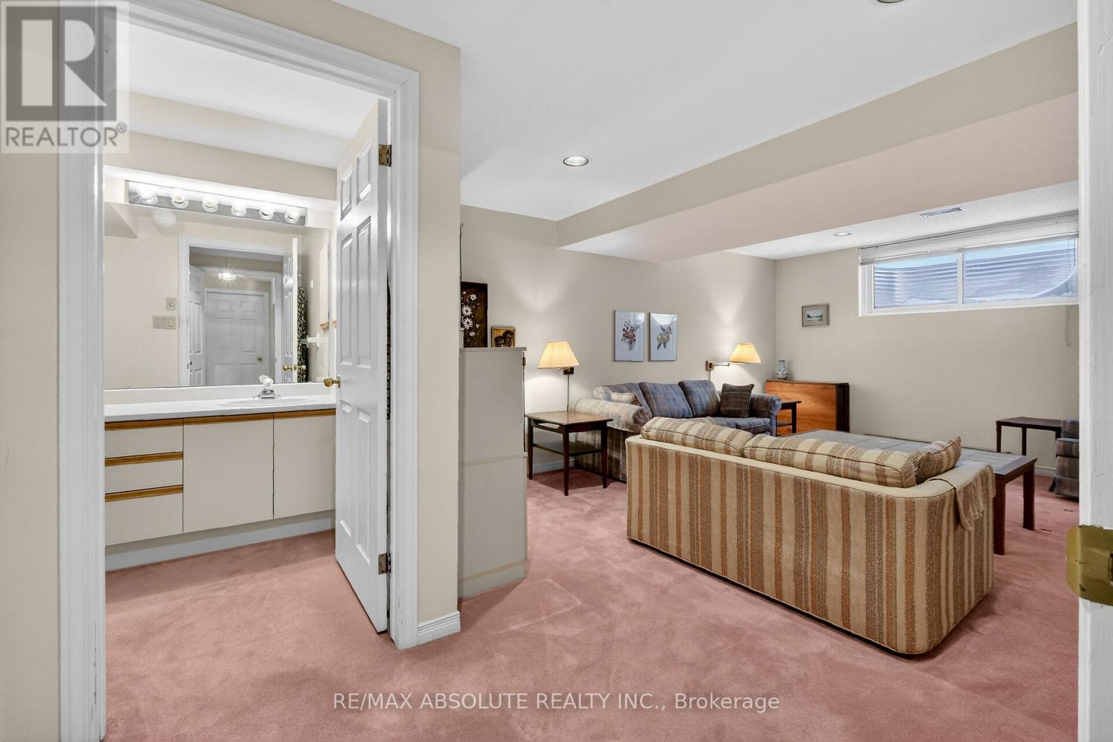 18 Pine Needles Court, Ottawa, Ontario  K2S 1G5 - Photo 45 - X12775692