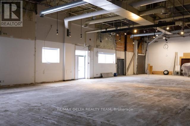 2250 Gladwin Crescent, Ottawa, Ontario  K1G 3V4 - Photo 7 - X12775782