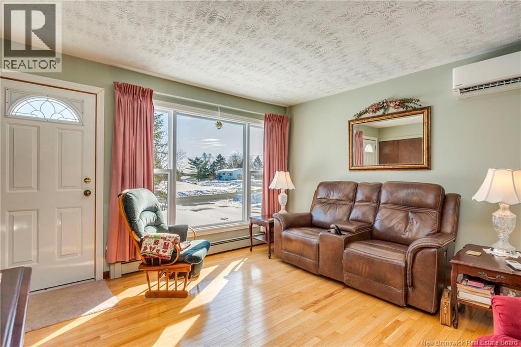 6 Sharon Avenue, Saint John, New Brunswick  E2N 1E4 - Photo 2 - NB133374