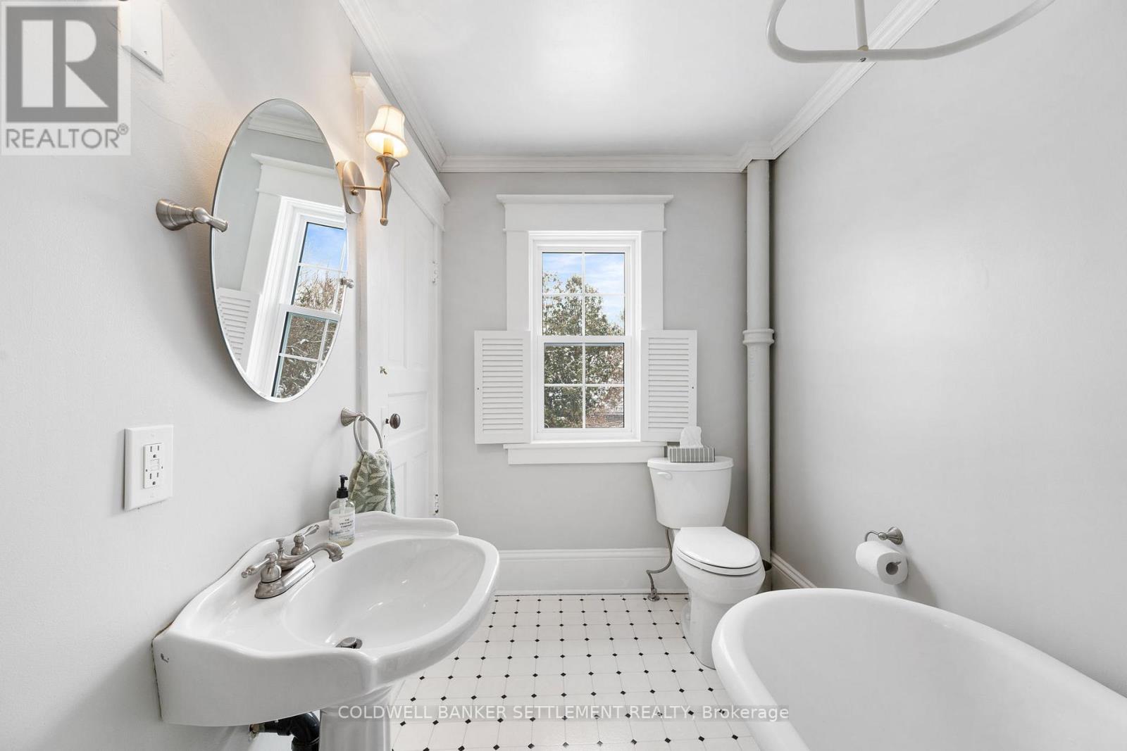 2 Sinclair Street, Perth, Ontario  K7H 2R5 - Photo 23 - X12775596