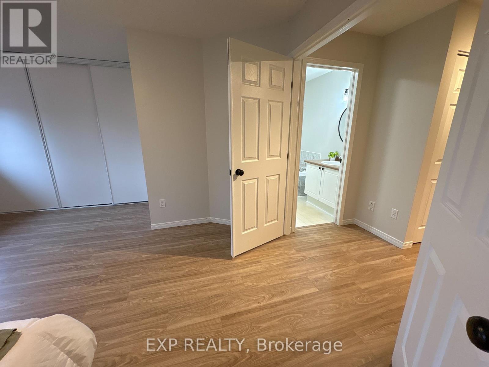 14 Drumso Street, Ottawa, Ontario  K1T 3Y2 - Photo 18 - X12581884