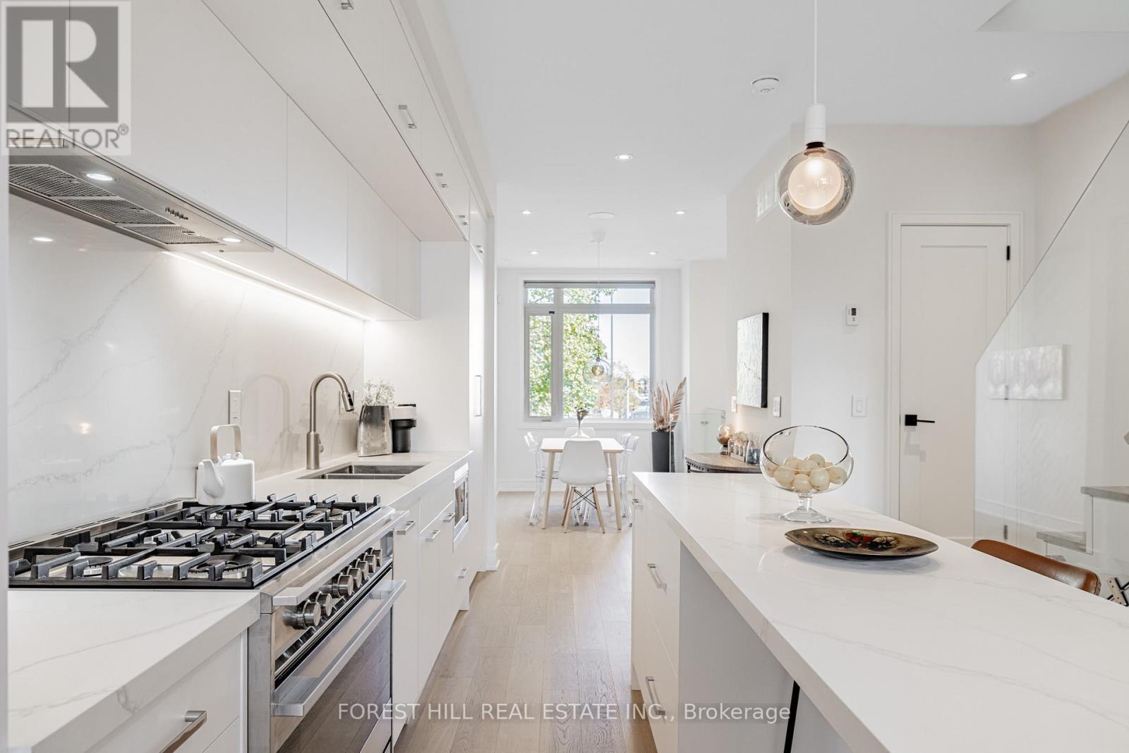 7 Flax Field Lane, Toronto, Ontario  M2N 0L5 - Photo 9 - C12485848