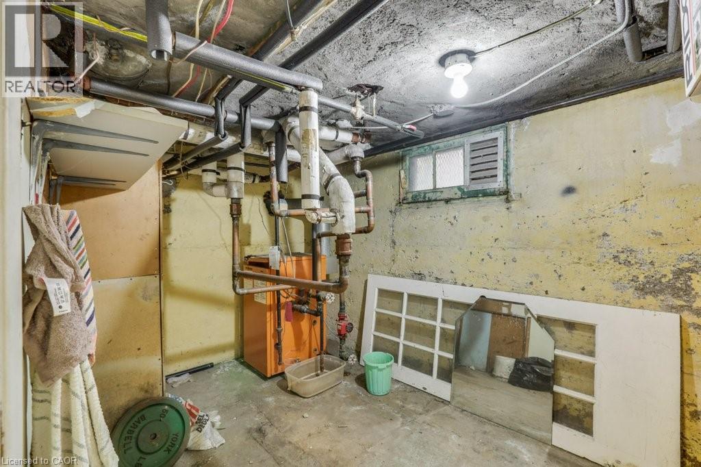 Photo 44 of 50 for 802 Waterloo Street