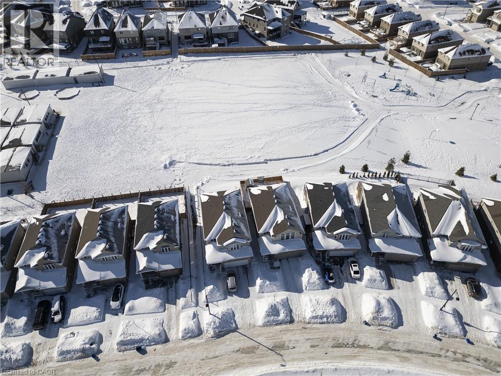 209 Ladyslipper Drive, Waterloo, Ontario  N2V 0C3 - Photo 2 - 40802305