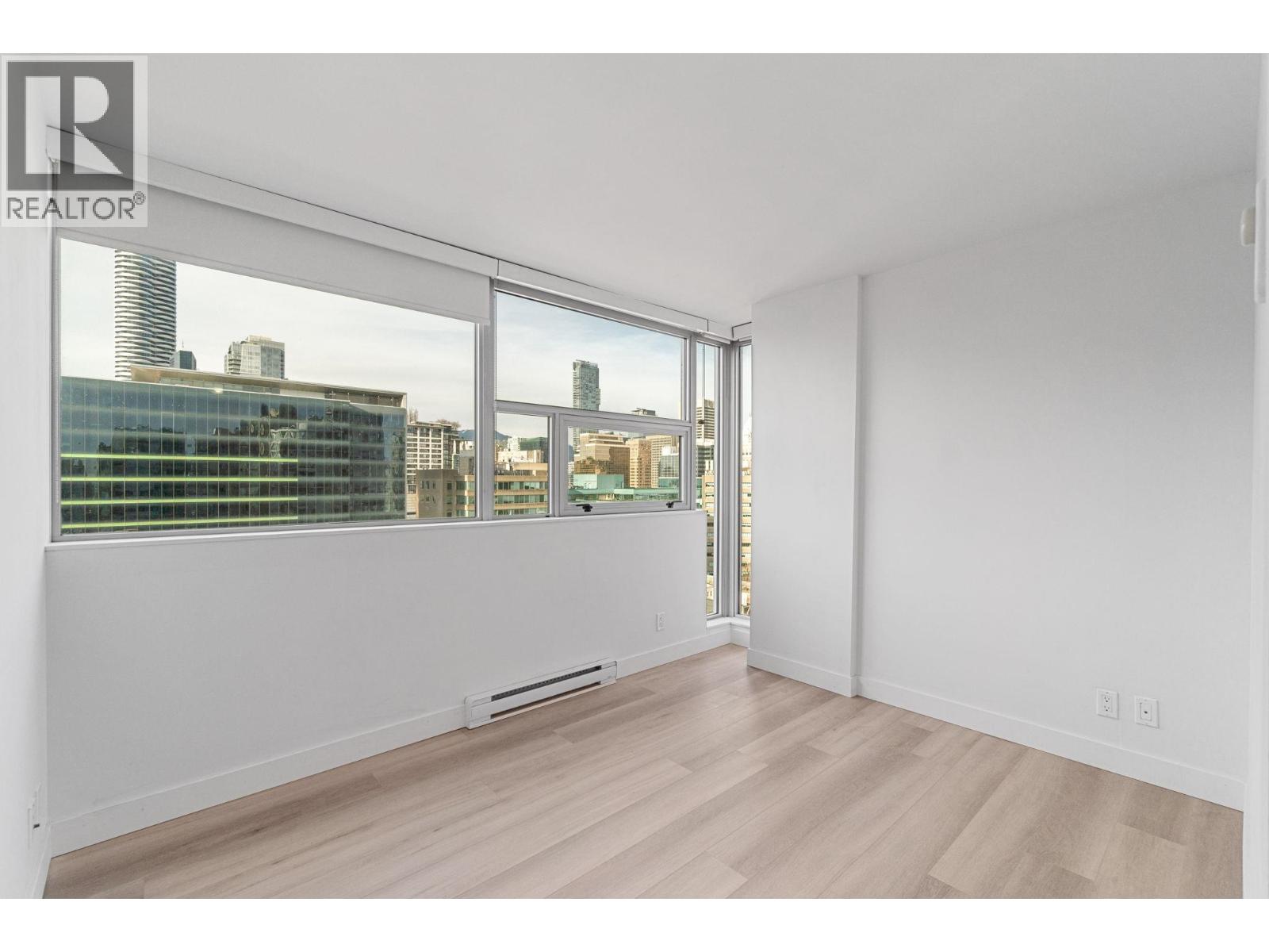 Listing Picture 13 of 36 : 2007 999 SEYMOUR STREET, Vancouver / 溫哥華 - 魯藝地產 Yvonne Lu Group - MLS Medallion Club Member