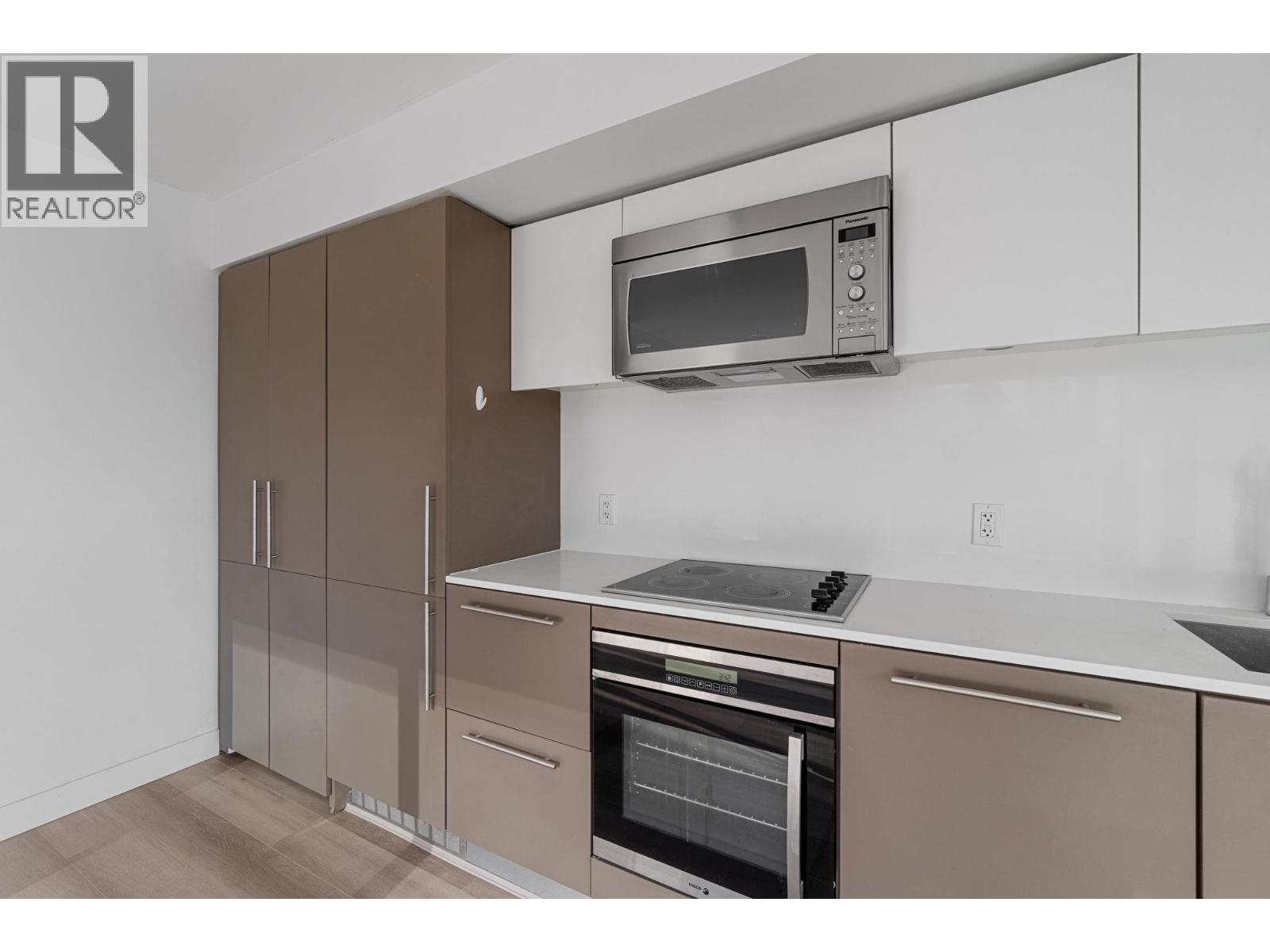 Listing Picture 8 of 36 : 2007 999 SEYMOUR STREET, Vancouver / 溫哥華 - 魯藝地產 Yvonne Lu Group - MLS Medallion Club Member