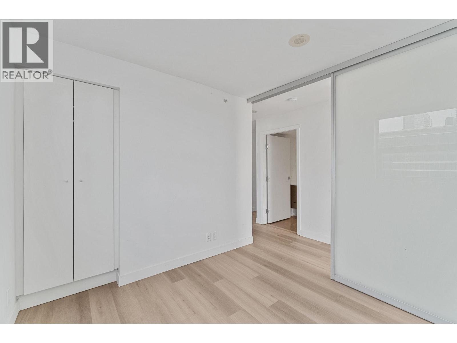 Listing Picture 11 of 36 : 2007 999 SEYMOUR STREET, Vancouver / 溫哥華 - 魯藝地產 Yvonne Lu Group - MLS Medallion Club Member