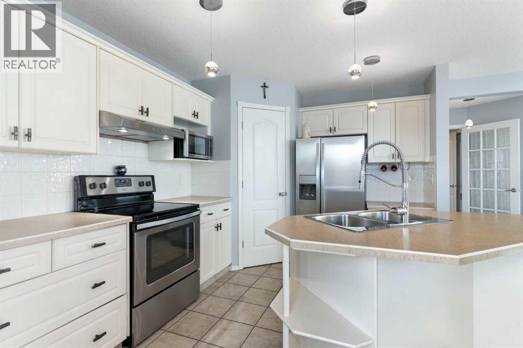 202 Schooner Close Nw, Calgary, Alberta  T3L 1Y8 - Photo 12 - A2285143