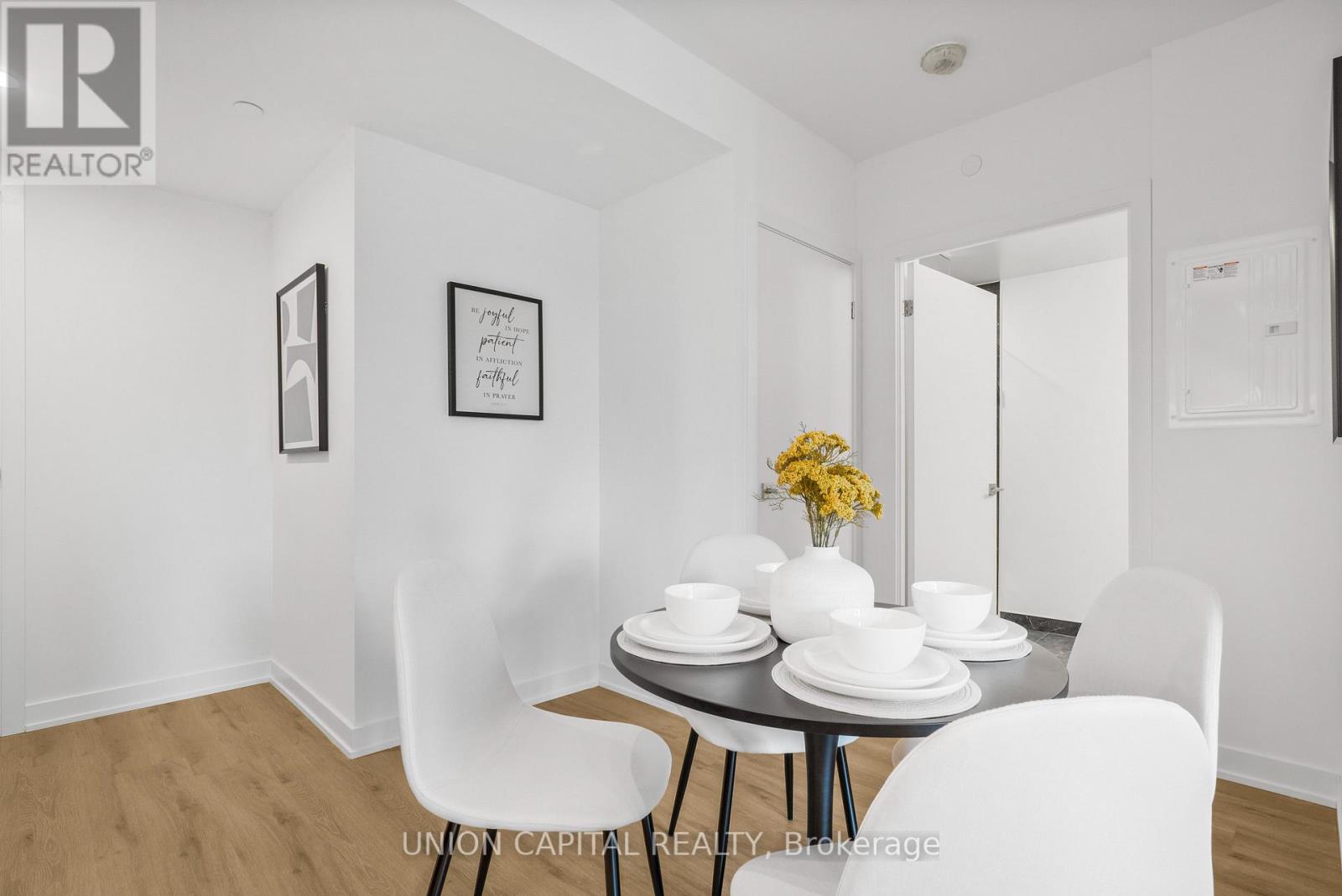 1801 - 252 Church Street, Toronto, Ontario  M5B 0E6 - Photo 12 - C12775592