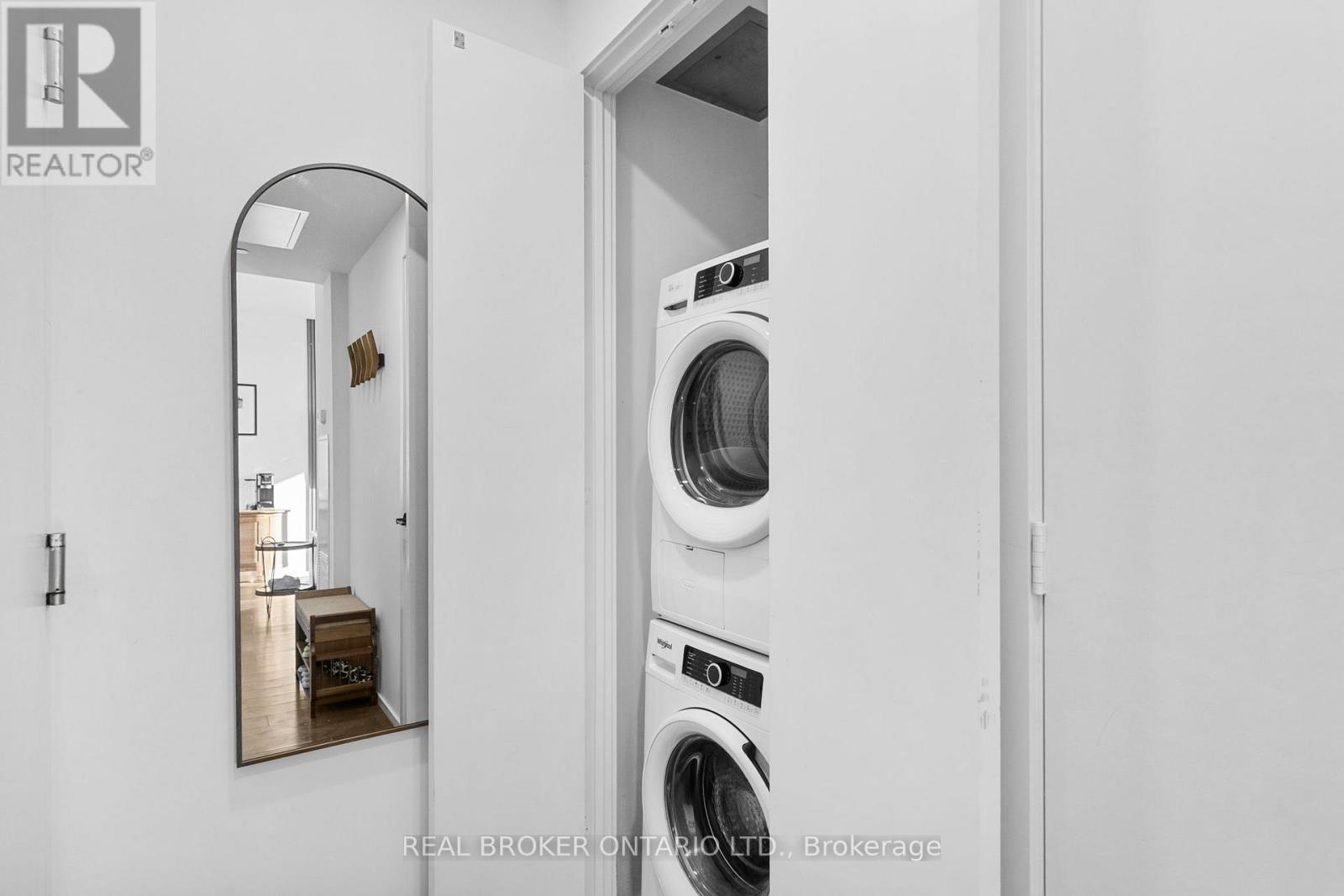 4406 - 5 St Joseph Street, Toronto, Ontario  M4Y 1J6 - Photo 24 - C12775652