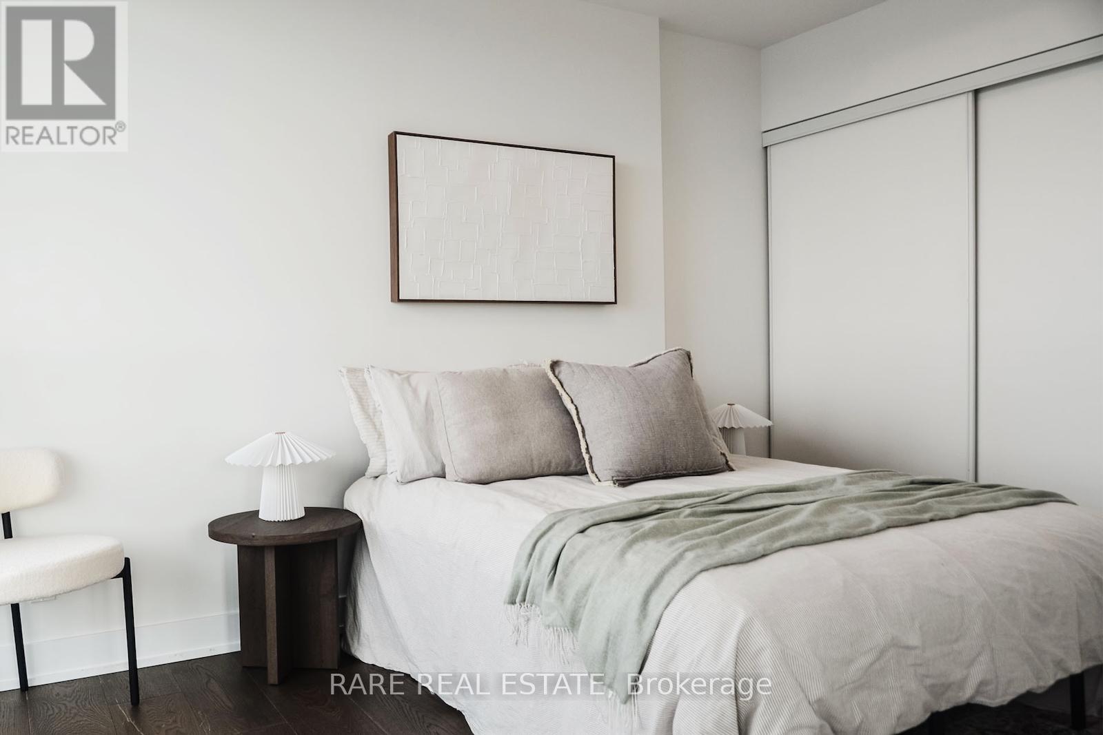 2009 - 181 Bedford Road, Toronto, Ontario  M5R 0C2 - Photo 12 - C12775682