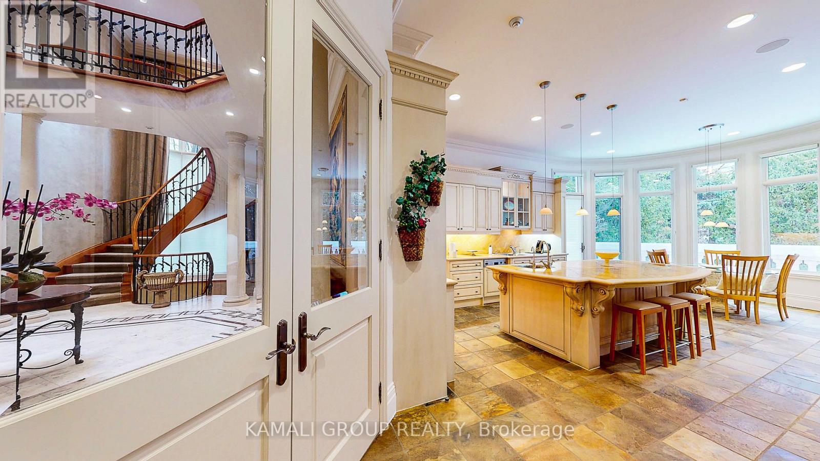 39 Rollscourt Drive, Toronto, Ontario  M2L 1X6 - Photo 10 - C12775706