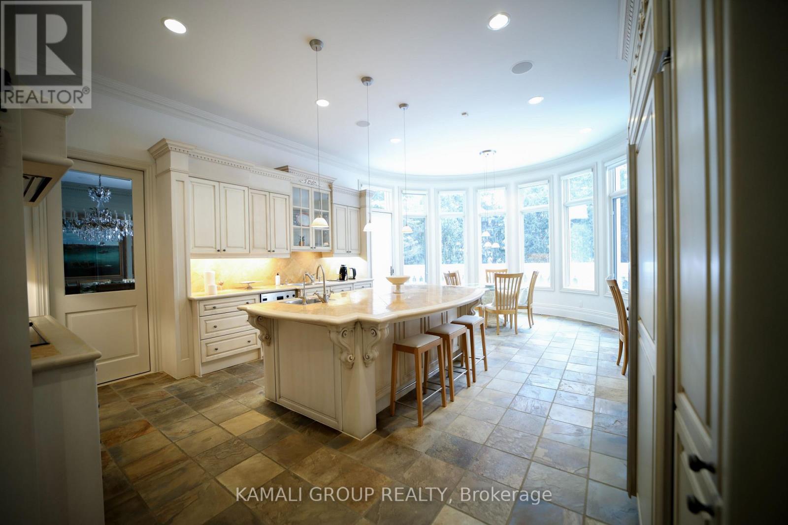 39 Rollscourt Drive, Toronto, Ontario  M2L 1X6 - Photo 11 - C12775706