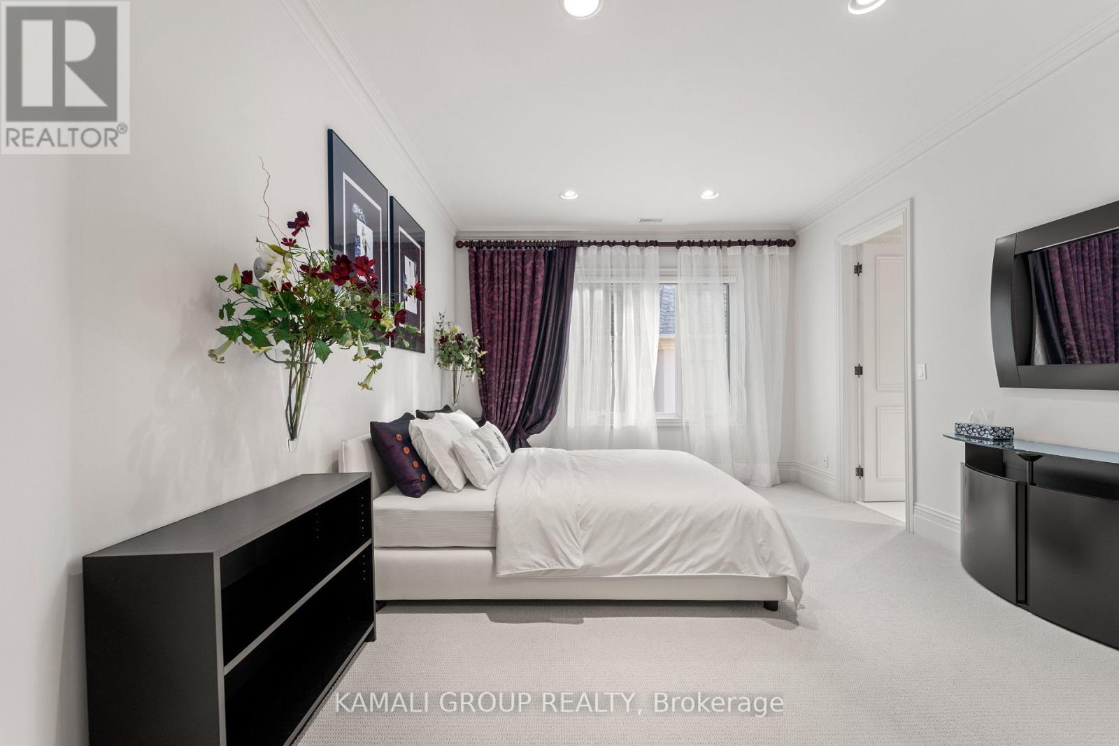 39 Rollscourt Drive, Toronto, Ontario  M2L 1X6 - Photo 23 - C12775706