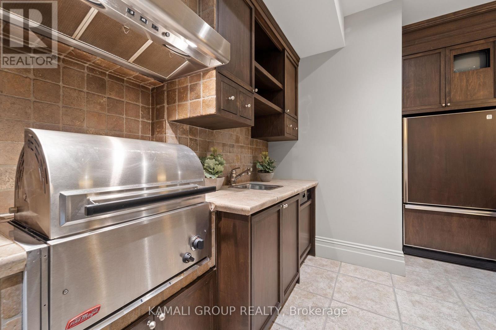 39 Rollscourt Drive, Toronto, Ontario  M2L 1X6 - Photo 33 - C12775706