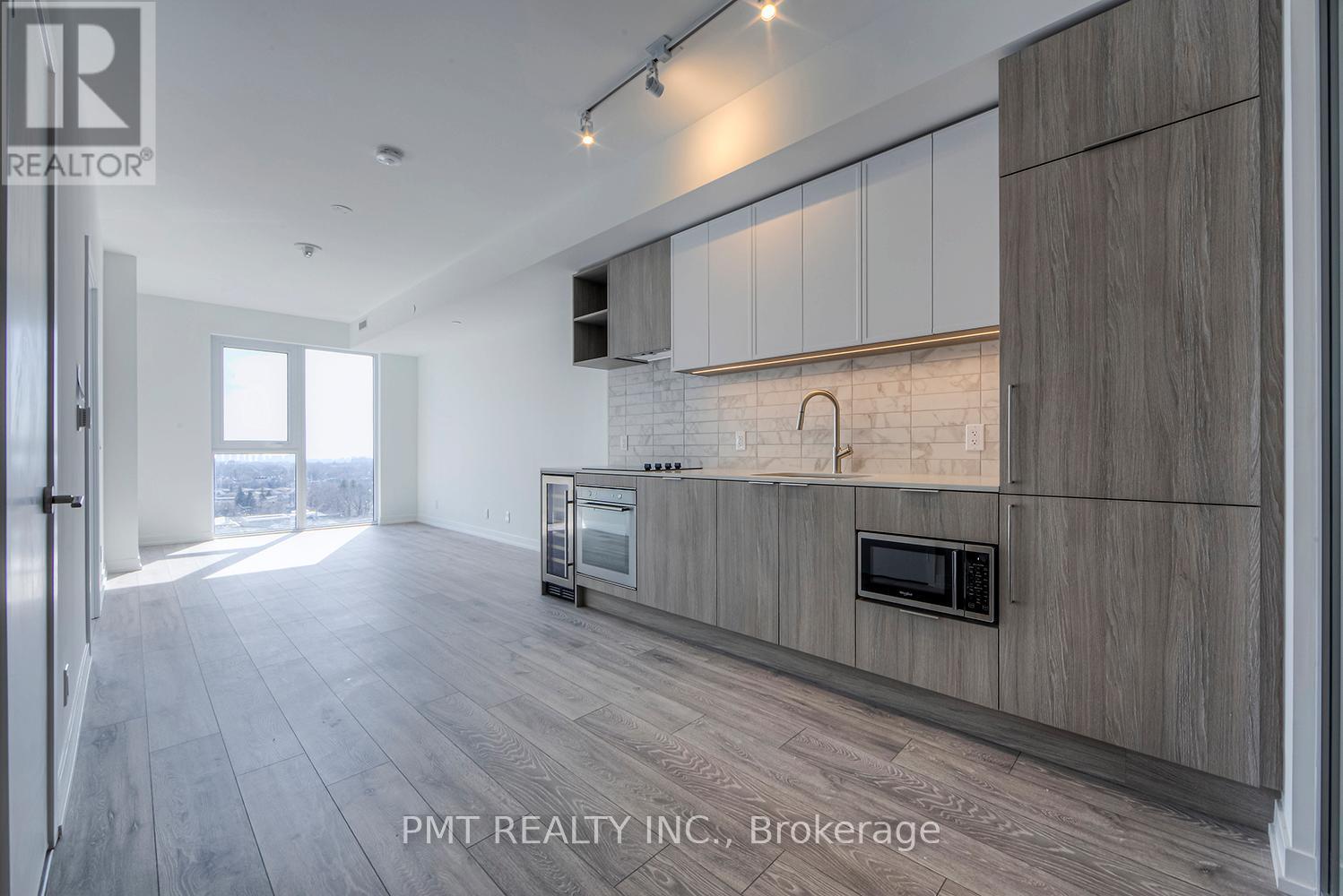 1703 - 2020 Bathurst Street, Toronto, Ontario  M5P 0A6 - Photo 3 - C12775736