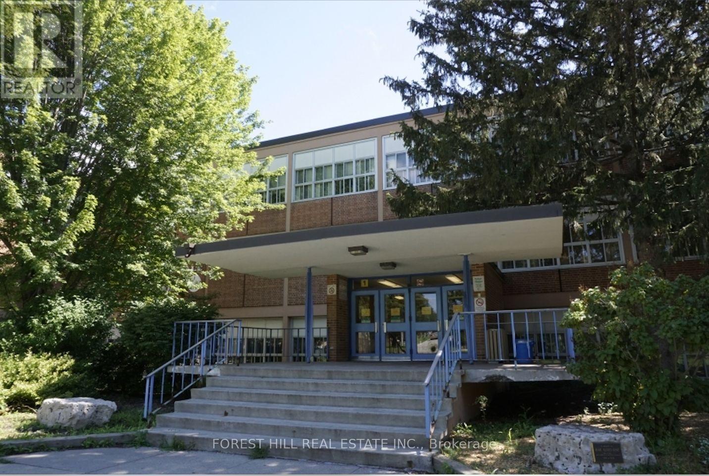 155 Churchill Avenue, Toronto, Ontario  M2N 1Z3 - Photo 10 - C12775740