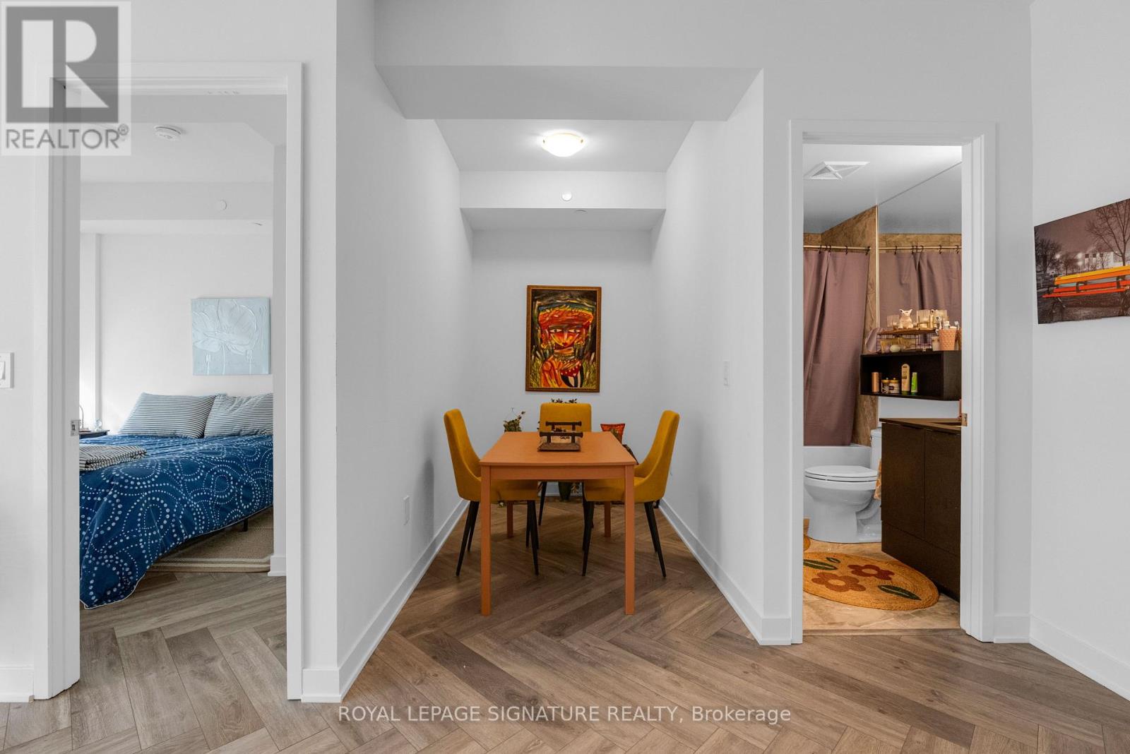 2516 - 70 Princess Street, Toronto, Ontario  M5A 0X6 - Photo 11 - C12775750