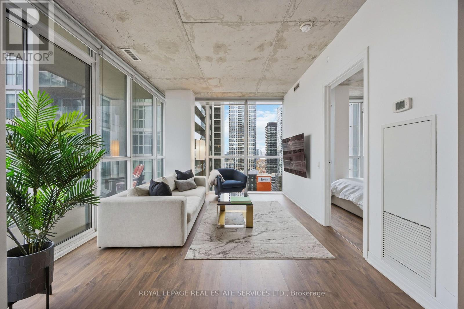 2209 - 88 Blue Jays Way, Toronto, Ontario  M5V 2G3 - Photo 13 - C12775766