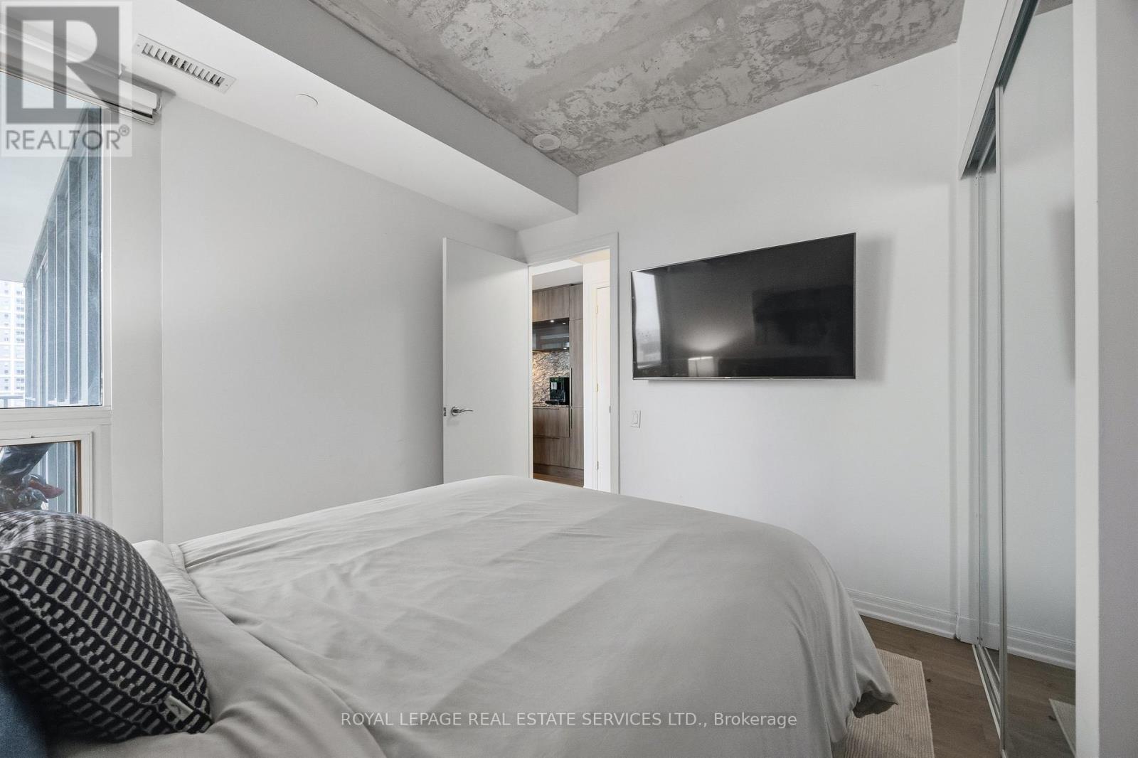 2209 - 88 Blue Jays Way, Toronto, Ontario  M5V 2G3 - Photo 25 - C12775766