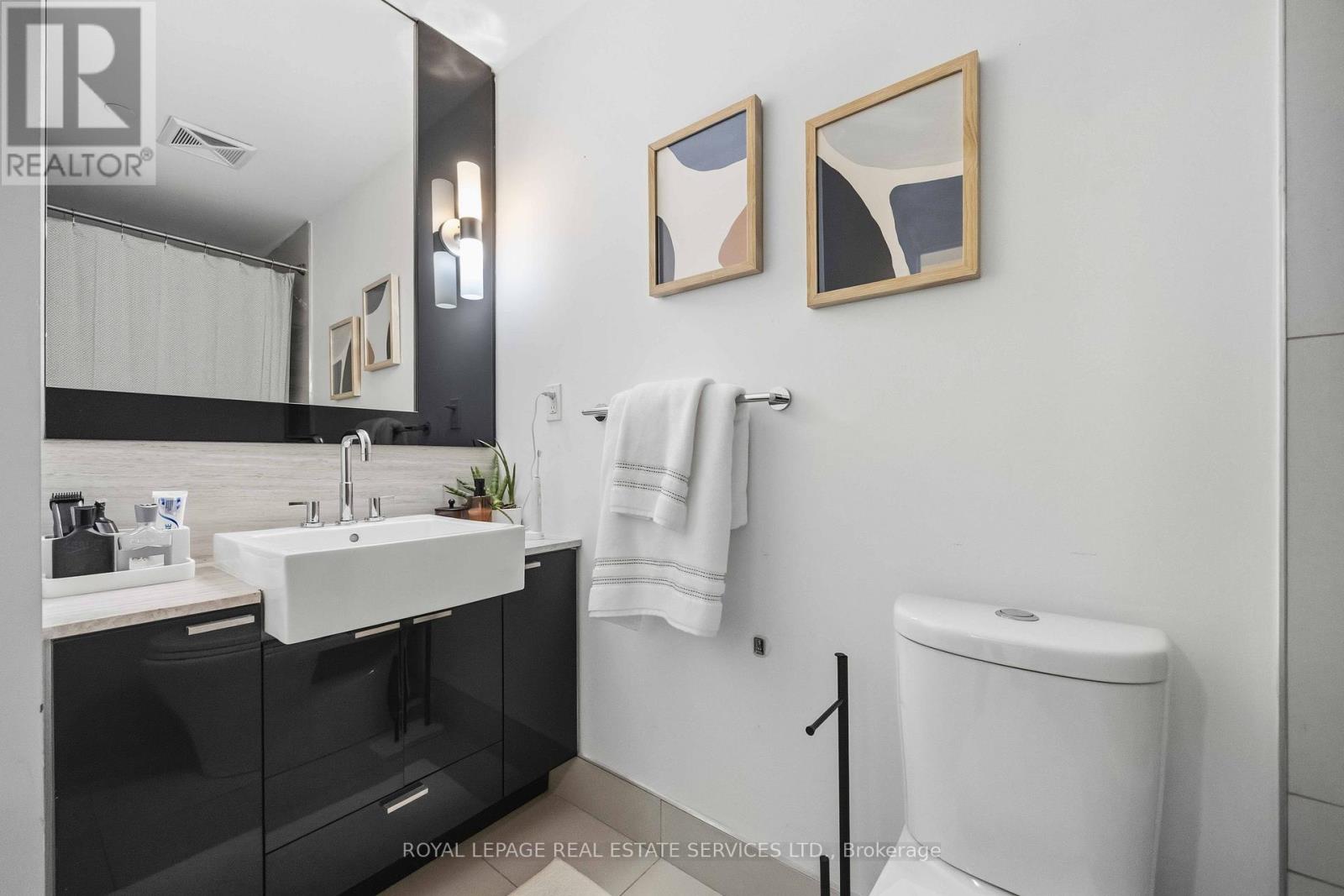 2209 - 88 Blue Jays Way, Toronto, Ontario  M5V 2G3 - Photo 26 - C12775766