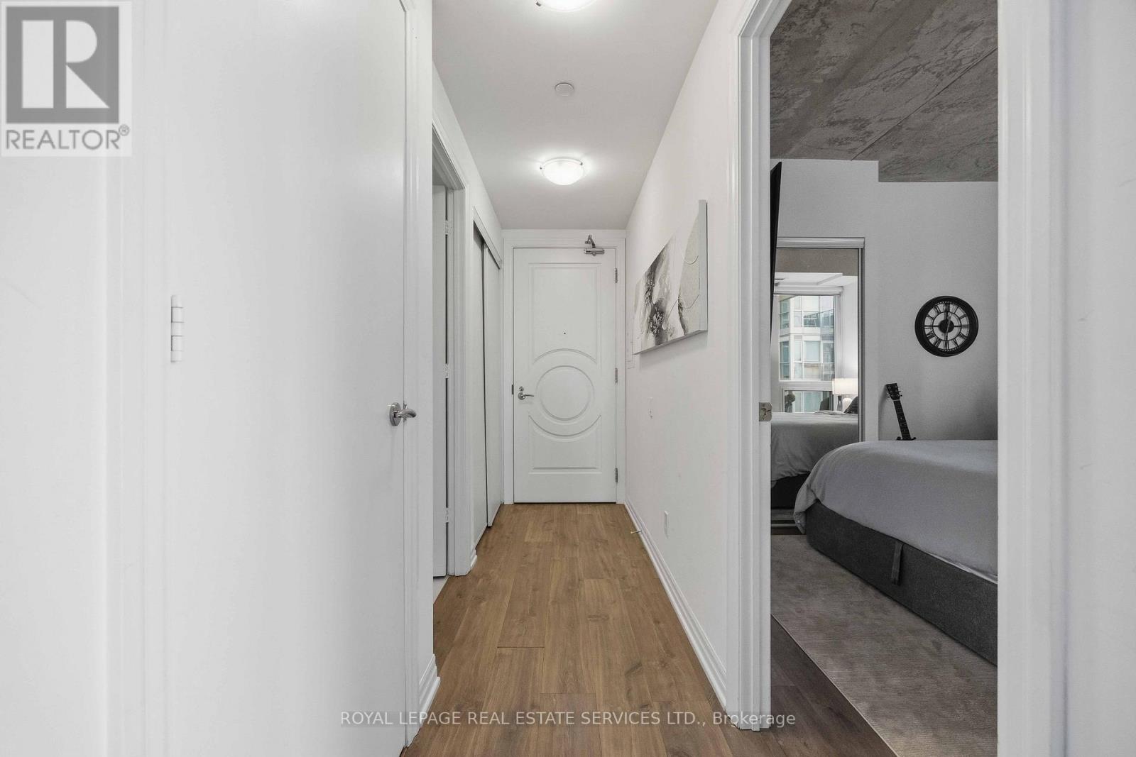 2209 - 88 Blue Jays Way, Toronto, Ontario  M5V 2G3 - Photo 4 - C12775766