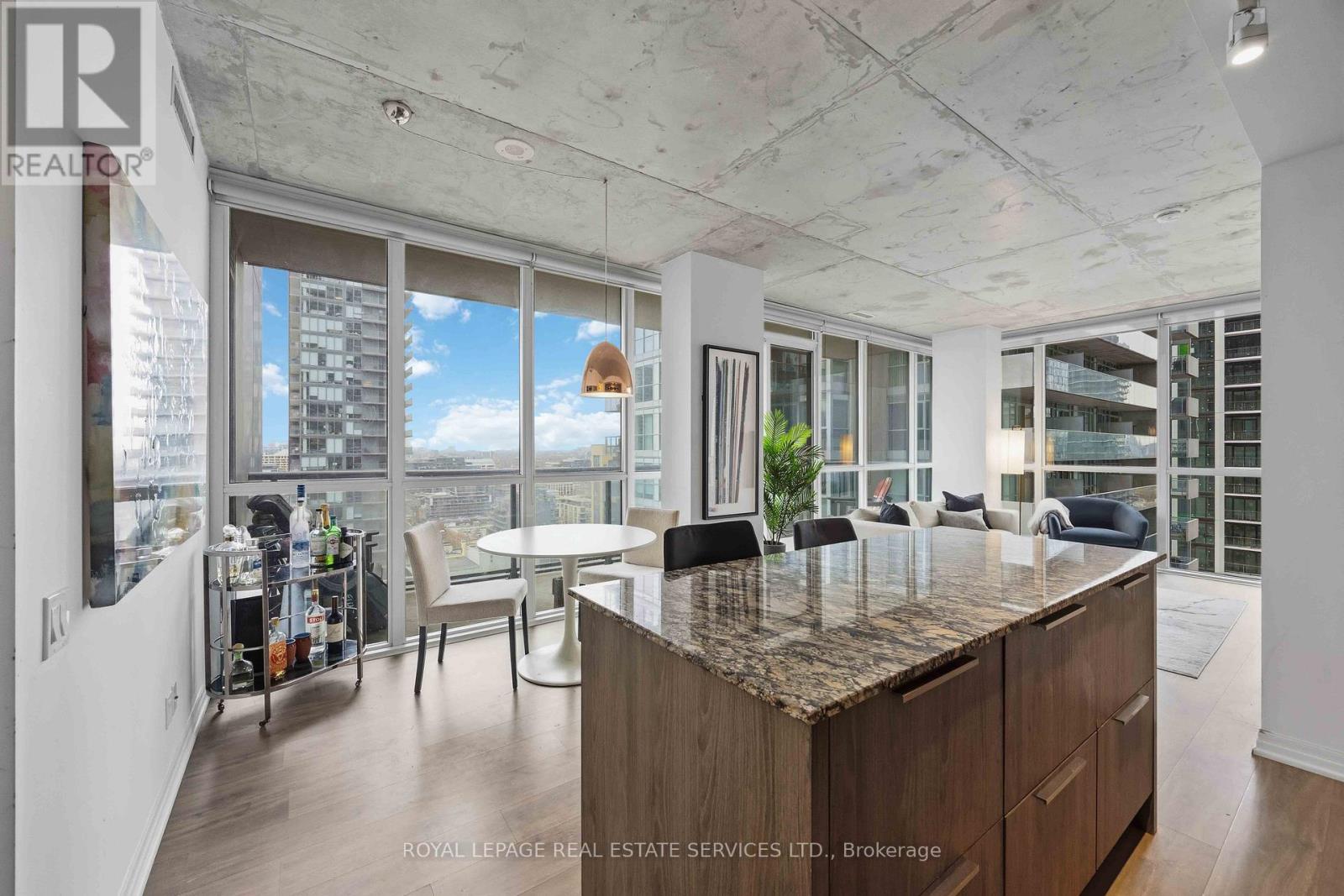 2209 - 88 Blue Jays Way, Toronto, Ontario  M5V 2G3 - Photo 6 - C12775766